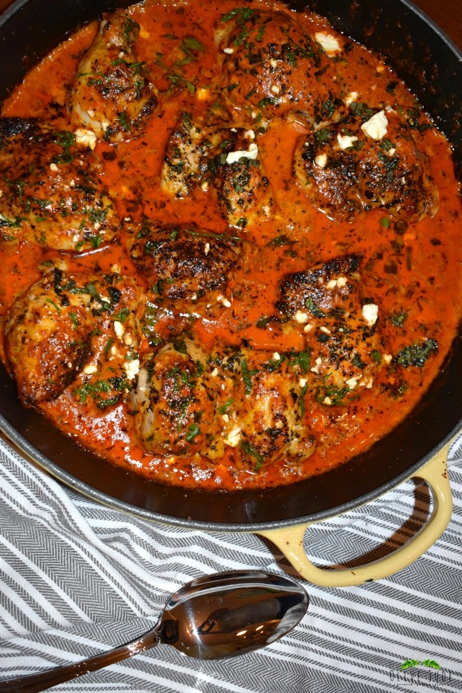 Weeknight Skillet Chicken Thighs with Roasted Red Pepper Sauce