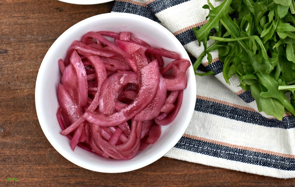 Quick Pickled Spicy Red Wine Onions #quickpickledonions #redonions #spicypickledonions