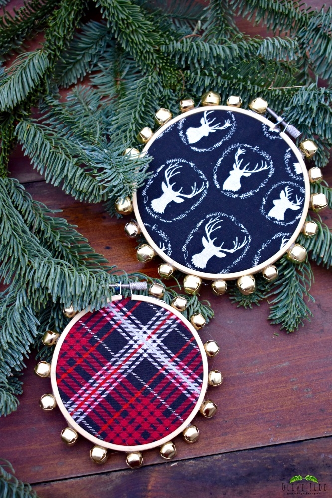 Festive Mini Embroidery Hoop Christmas Crafts