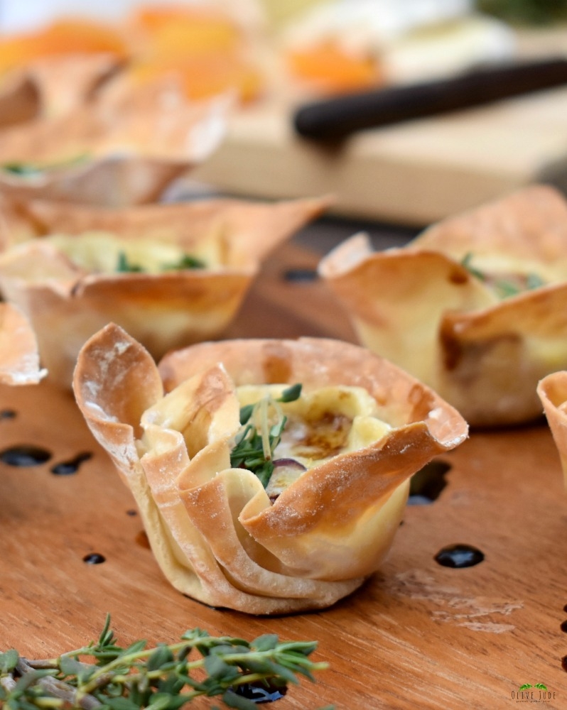 Easy Baked Apricot and Brie Wonton Bites - Olive Jude