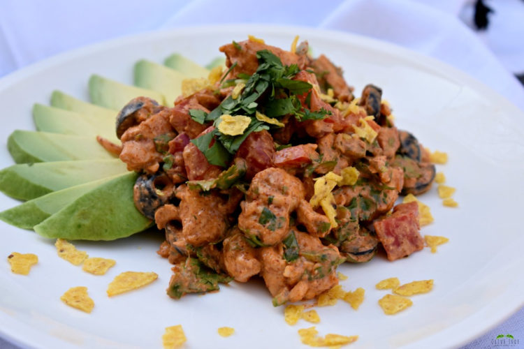 Loaded Taco Chicken Salad #tacochickensalad #chickensaladrecipe #tacochicken #easylunchideas #lunchrecipe