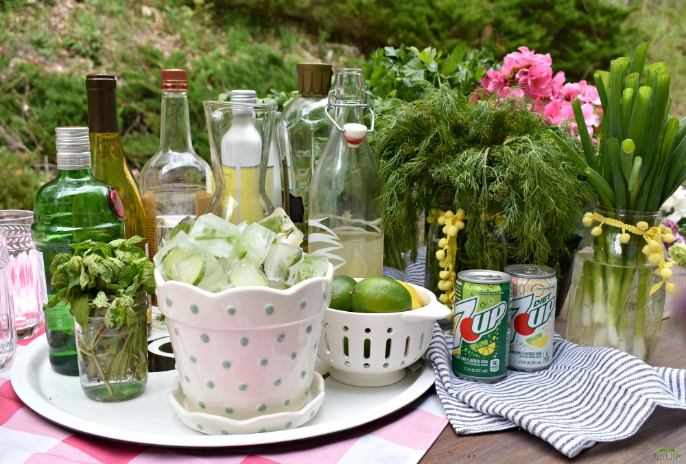 Msg 4 21+ 5 Easy Tips for Hosting a Garden-themed Cocktail Party with @7UP #ad #DoMoreWith7UP #gardenparty #cocktailparty #7UP #herbinfusedicecubes